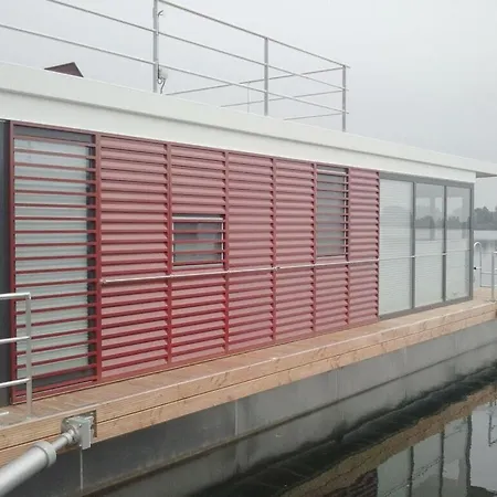 Houseboat Seehaus * Xanten